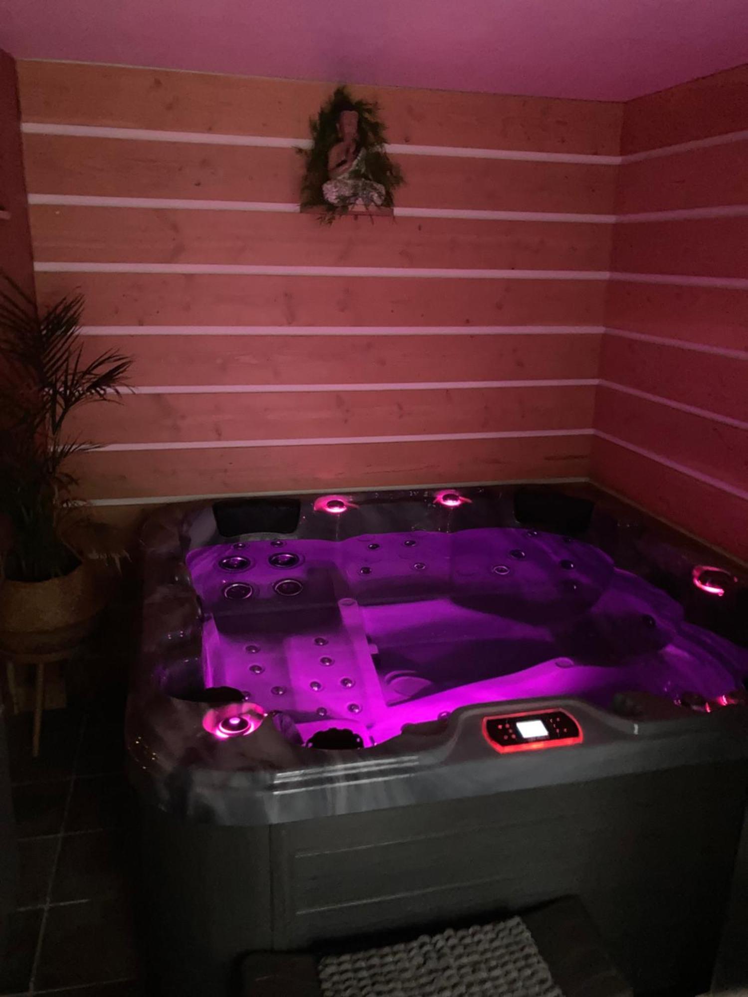 Le Chai De La Rose Spa Et Seances Bien Etre Doué-la-Fontaine Eksteriør billede