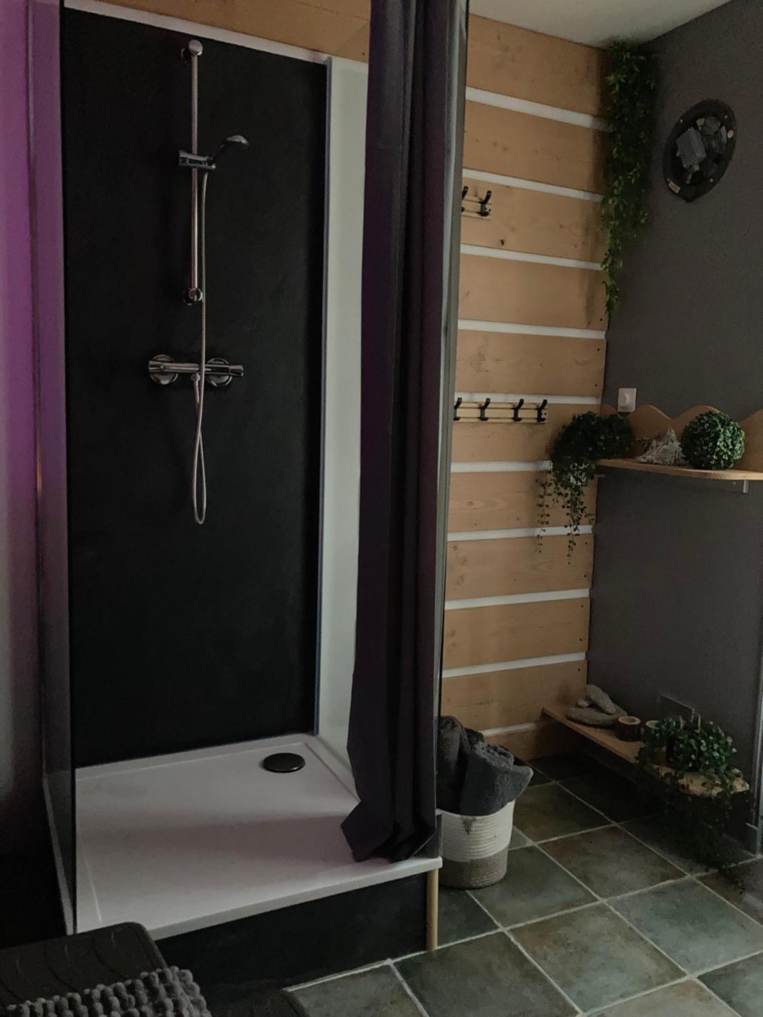 Le Chai De La Rose Spa Et Seances Bien Etre Doué-la-Fontaine Eksteriør billede